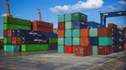 洛杉矶港5月箱量同期增长7.8%